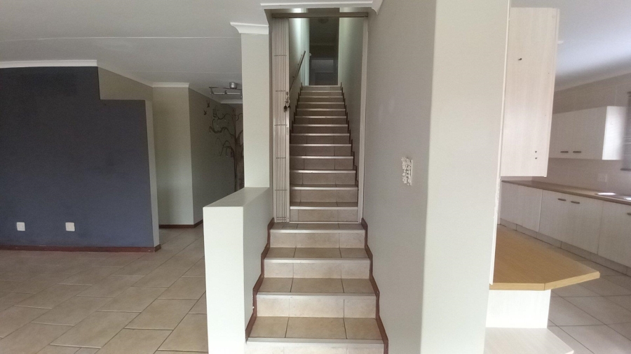 4 Bedroom Property for Sale in Wavecrest Eastern Cape